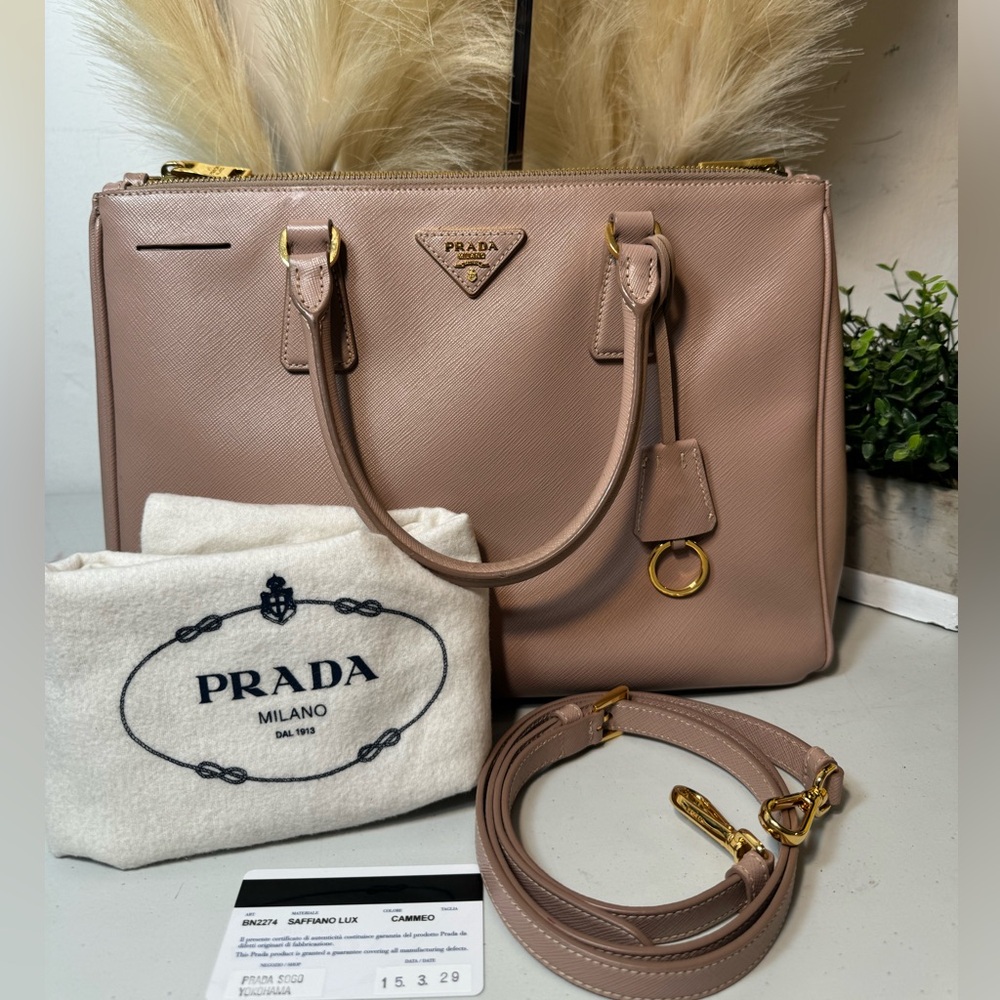 ❤️Prada Galleria Saffiano Leather Bag 2 way  Sacthel❤️